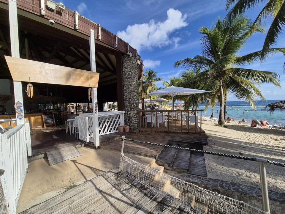 Lounge or bar, Beach, Sea view