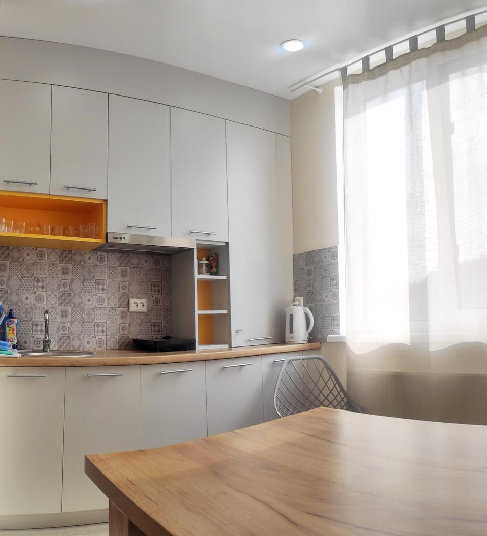 15 min to Airport Family Friendly Apartment in Chișinău