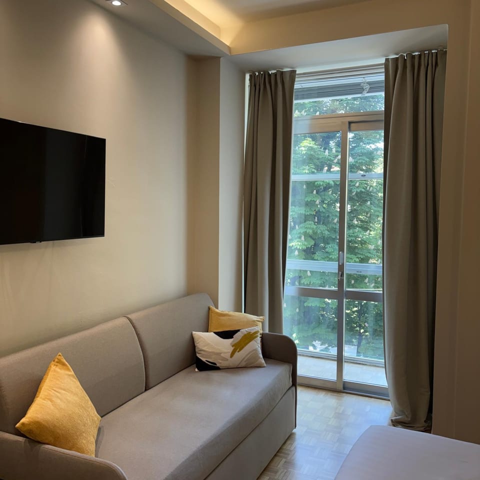 TV and multimedia, Evening entertainment