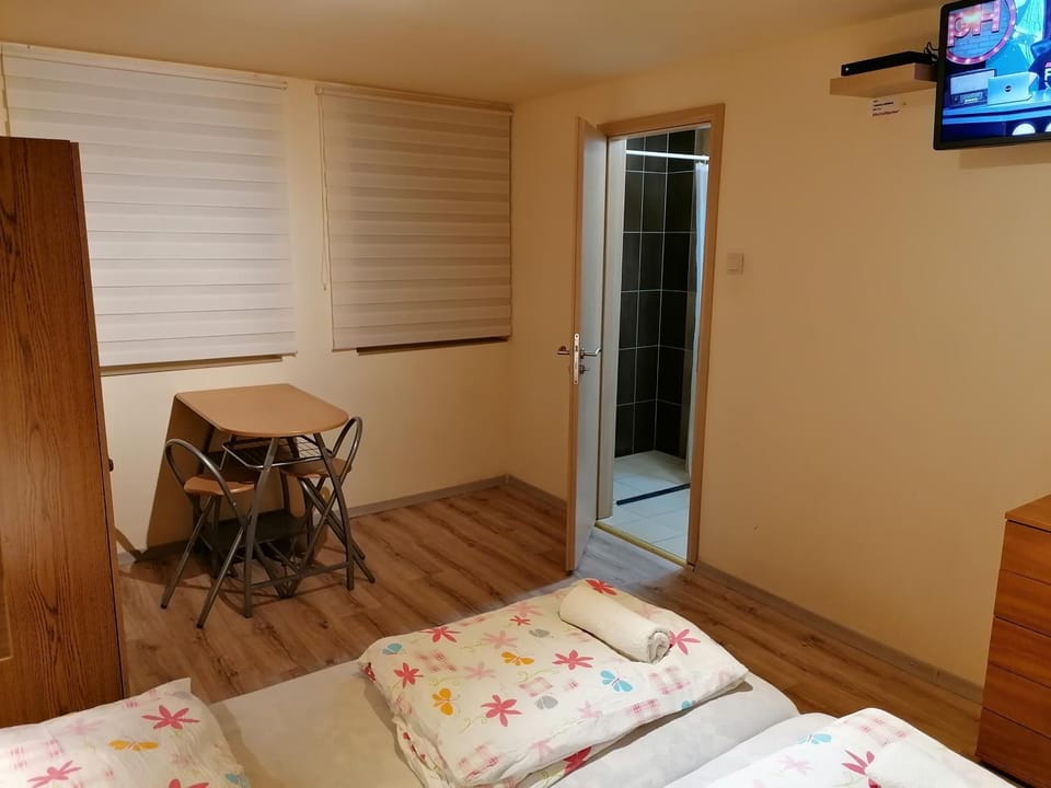 Pozsonyifirst 2 privat room Vacation rental in Budapest