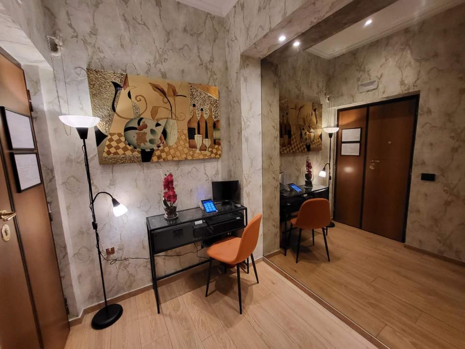 Facade/entrance, concierge, storage