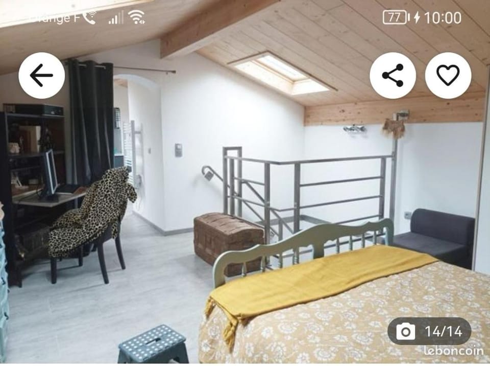 Bed, Seating area, Bedroom