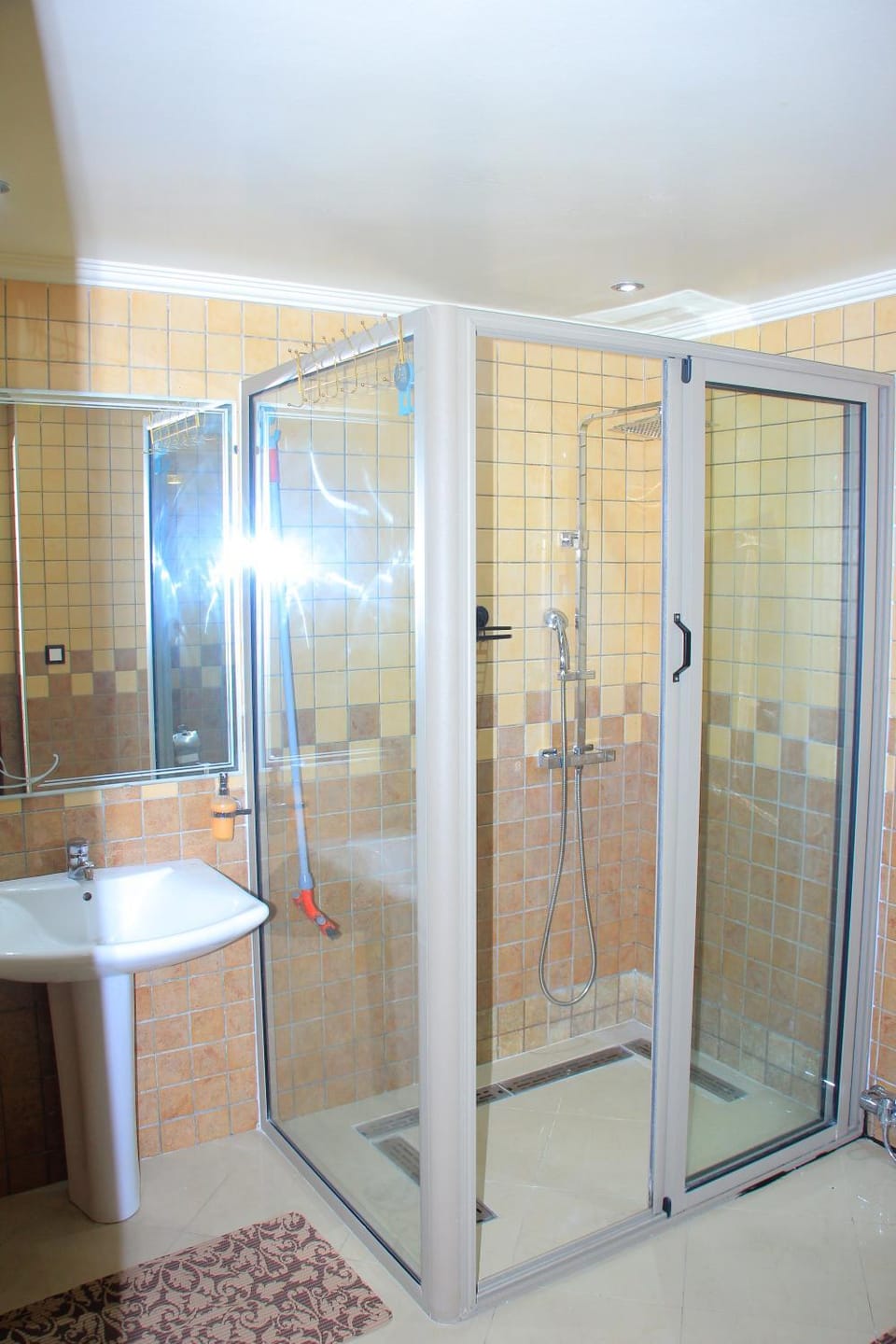 Hassan 2 street Apartment in Agadir