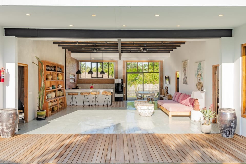 Library, Living room, Seating area