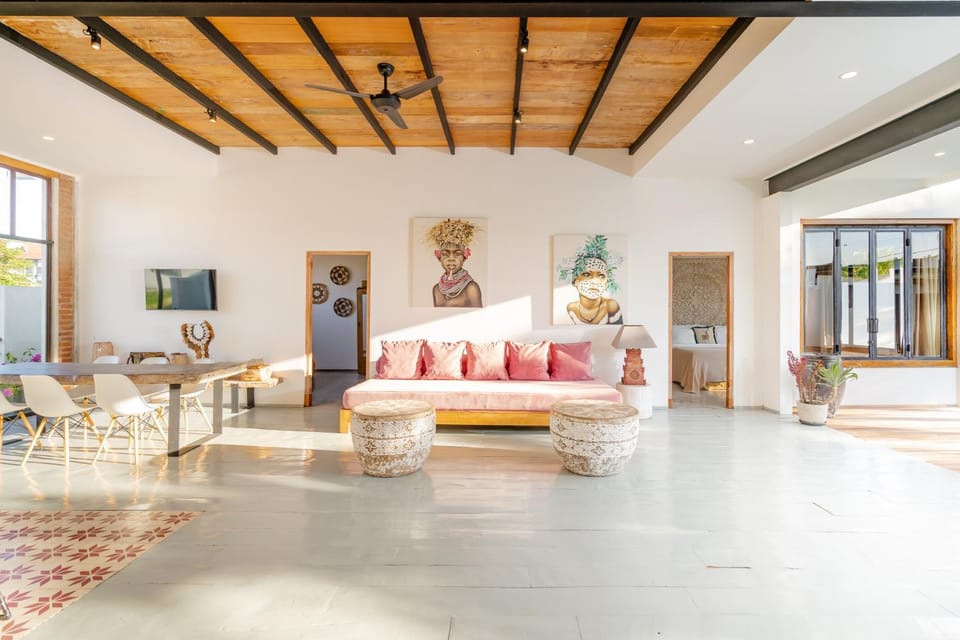 Living room, Seating area, Dining area
