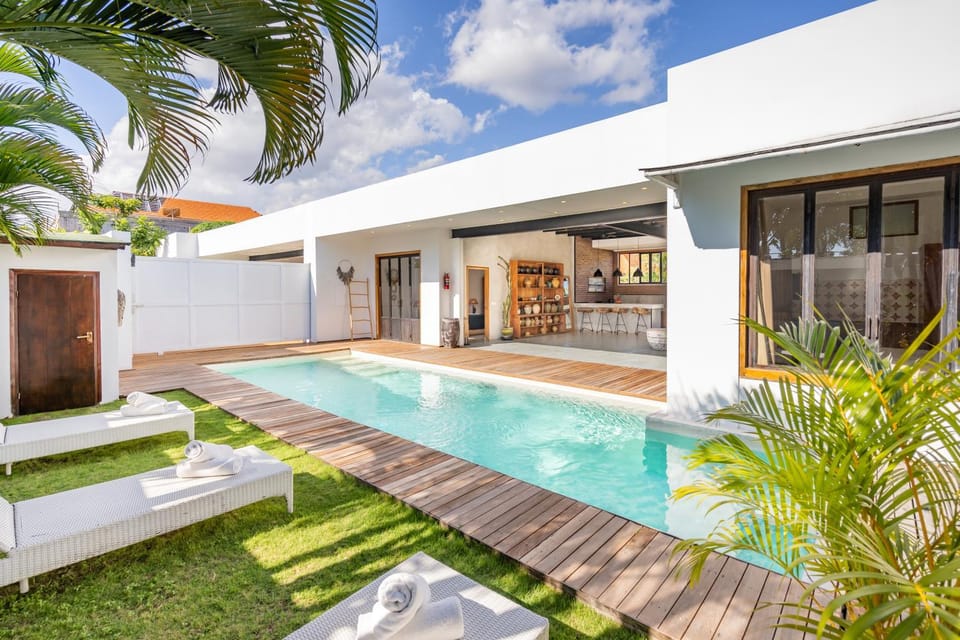 Garden, Swimming pool, sunbed