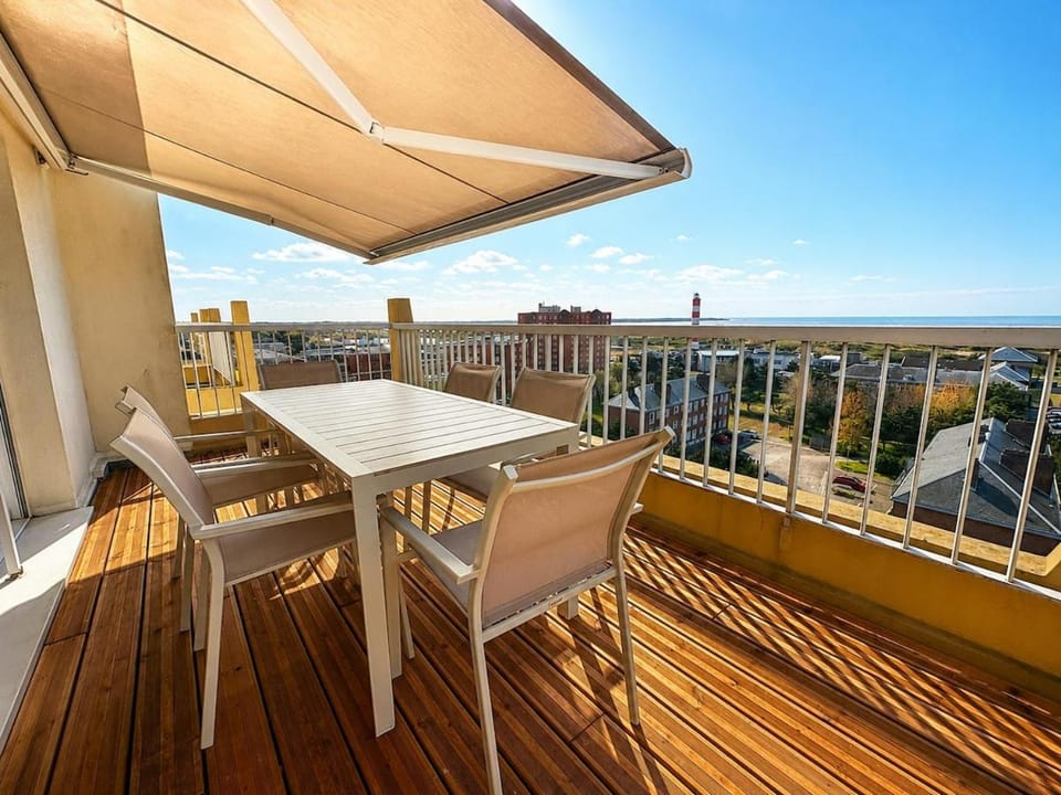 Vue panoramique au 8ème étage avec 3 Terrasses & 1 Parking à Berck-Plage Apartment in Berck