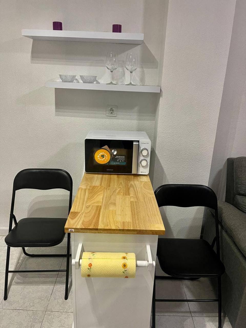 Kitchen or kitchenette