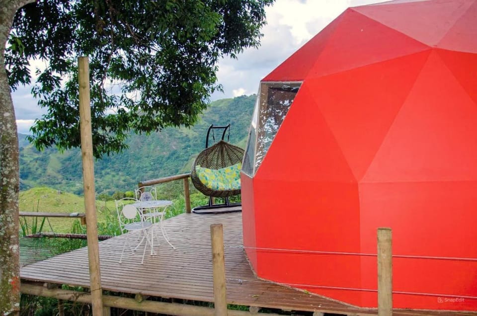 Ecobindu Cabaña-Tipo DOMO-hermosa Vista! Luxury tent in Cundinamarca, Colombia