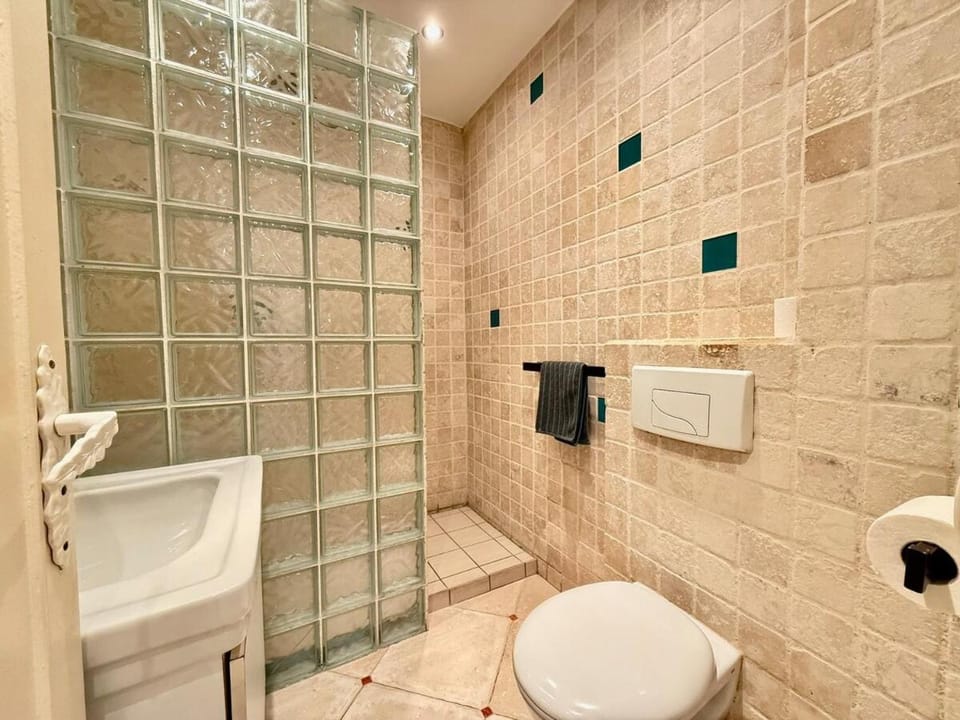 Hypercentre - Vue Mer - Plage 50m Apartment in Antibes
