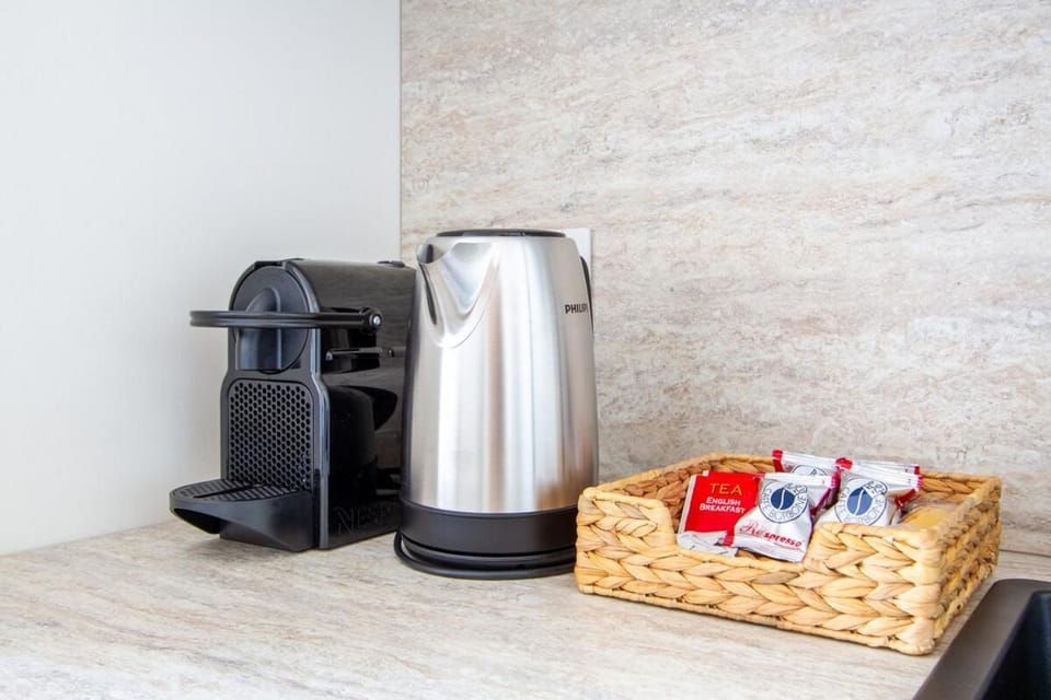 Coffee/tea facilities, Kitchen or kitchenette