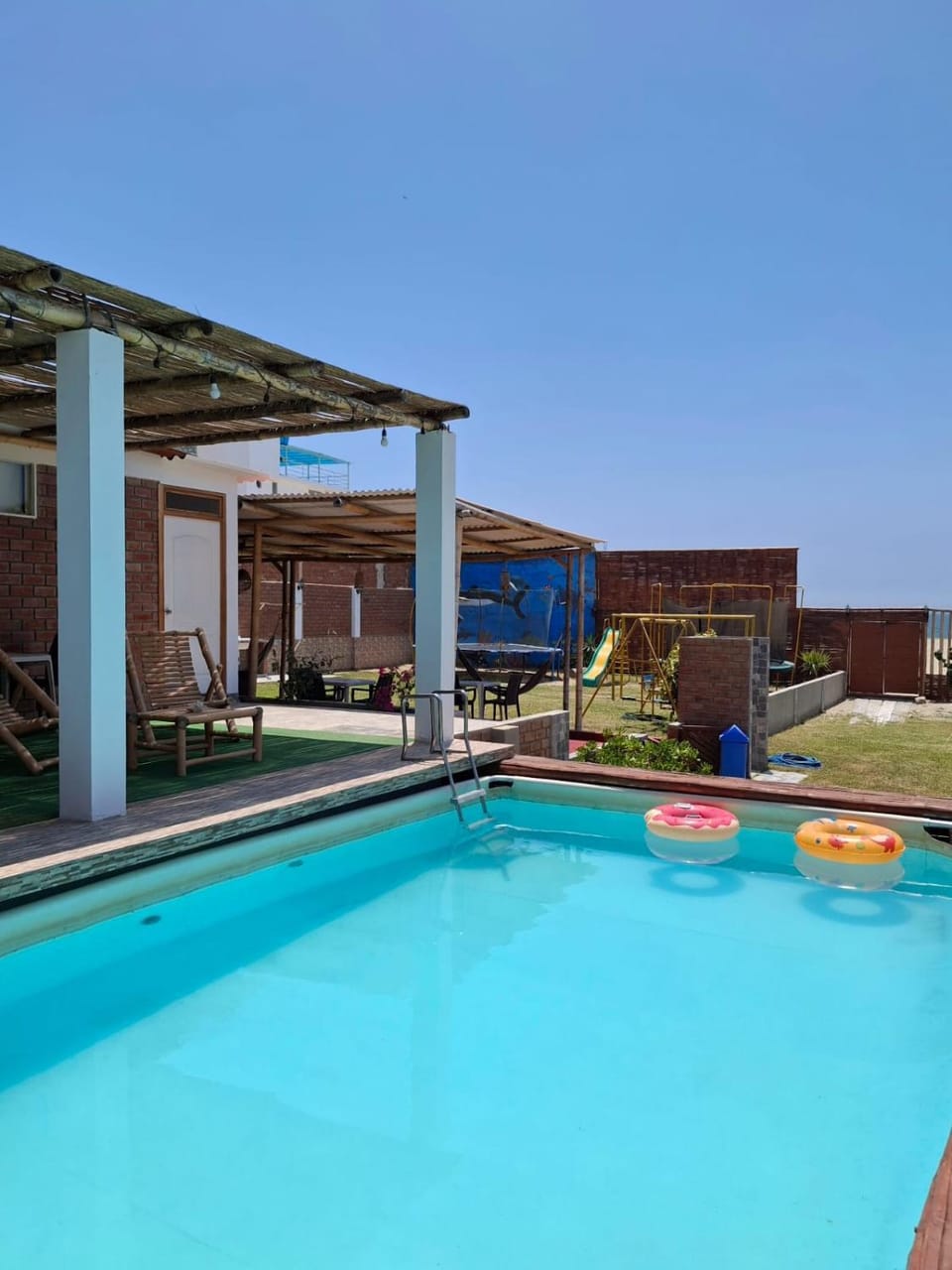 Bungalows de Chotos Hotel in Department of Piura