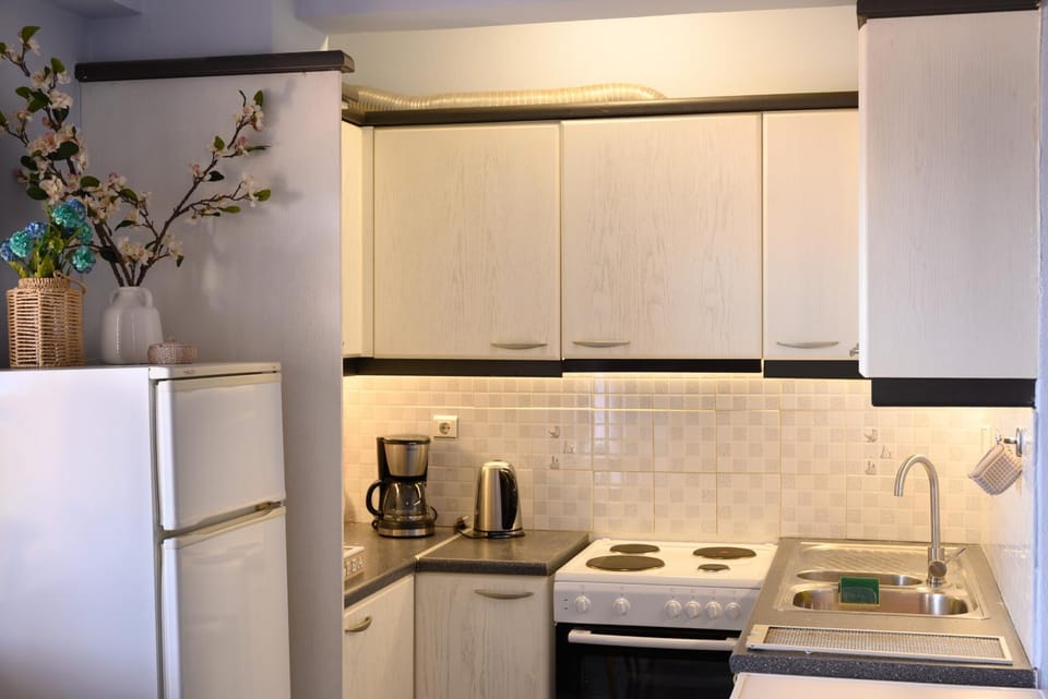 Coffee/tea facilities, oven, pet friendly