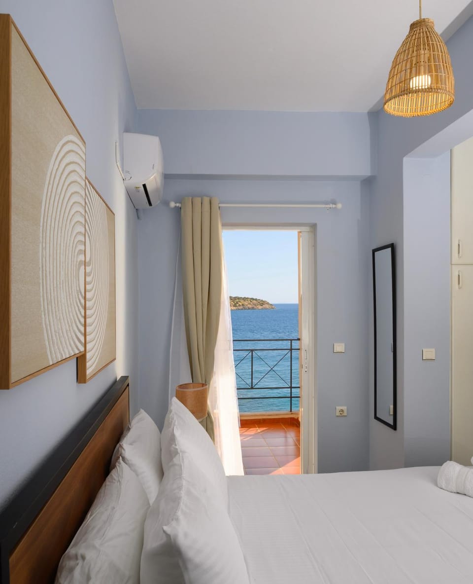 Bedroom, Sea view