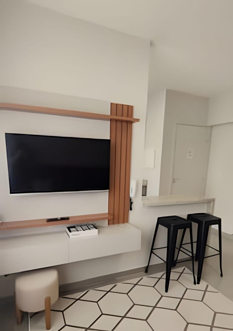 Apto 2 qtos com wi-fi e garagem Apartment in Londrina