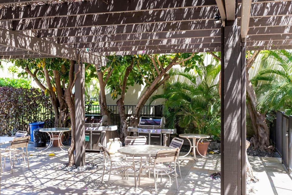 Maui Kamaole A-206 - Prime Location, Stunning Renovation, Large Lanai, Split AC! House in Wailea