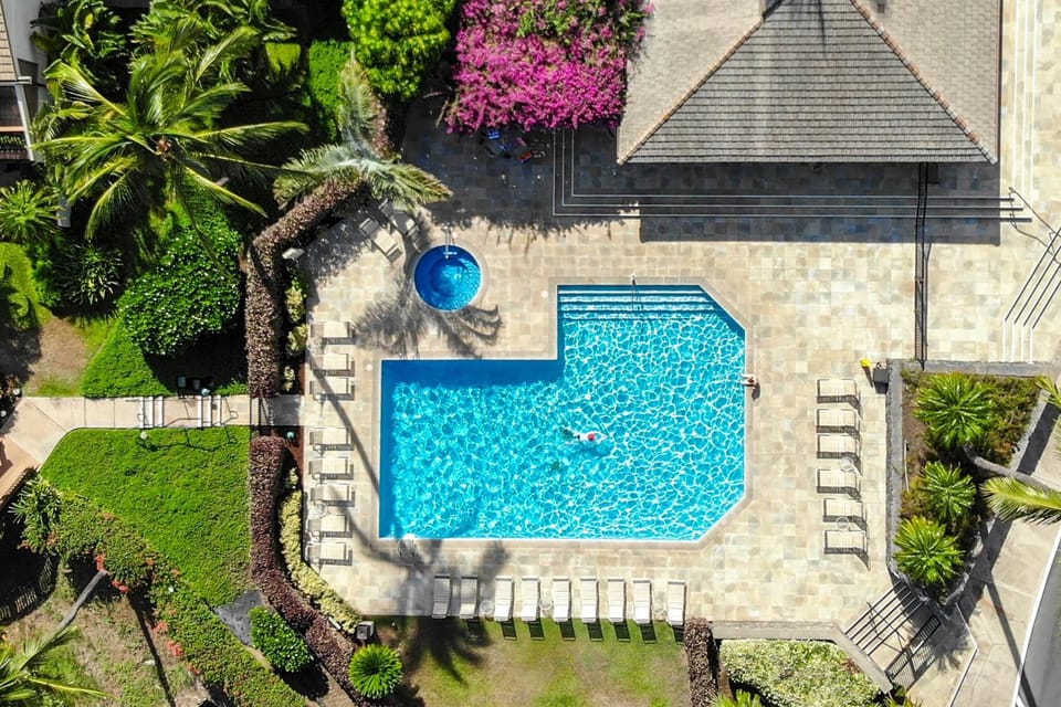 Maui Kamaole A-206 - Prime Location, Stunning Renovation, Large Lanai, Split AC! House in Wailea