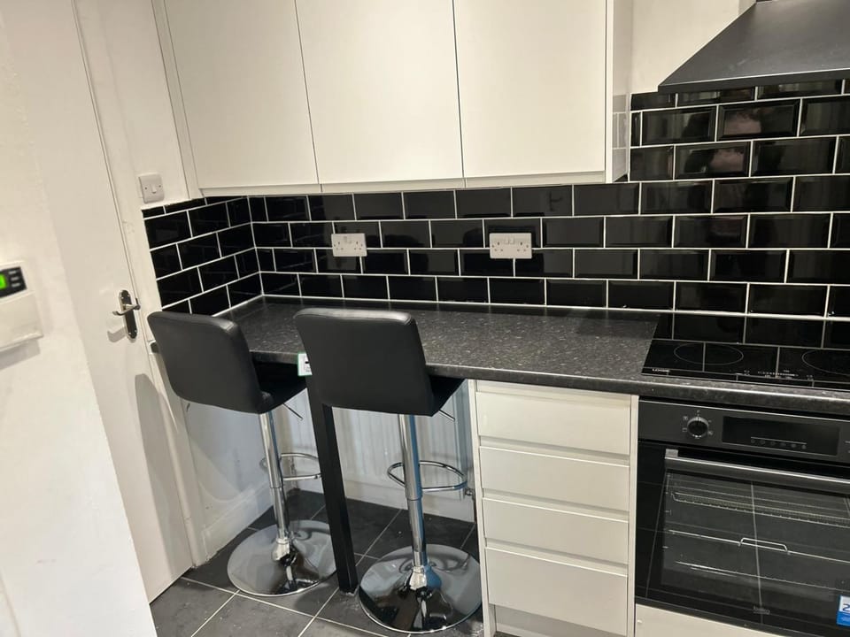 Dining area, minibar