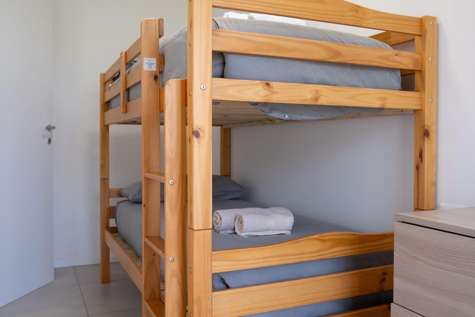 Photo of the whole room, Bedroom, bunk bed, towels