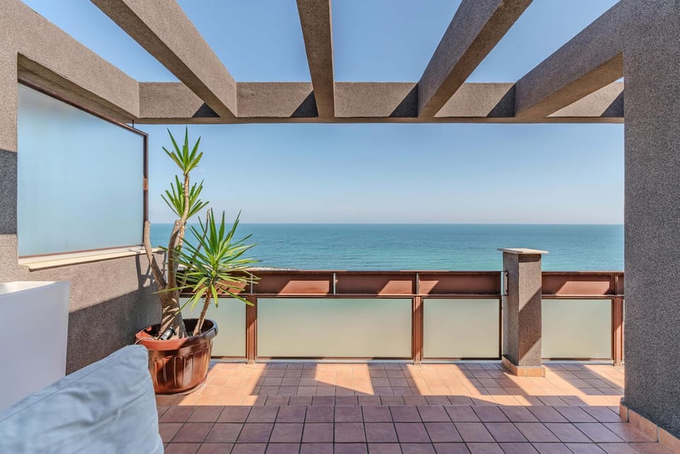 Loft Corso Trieste Terrazza sul Mare Apartment in Bari