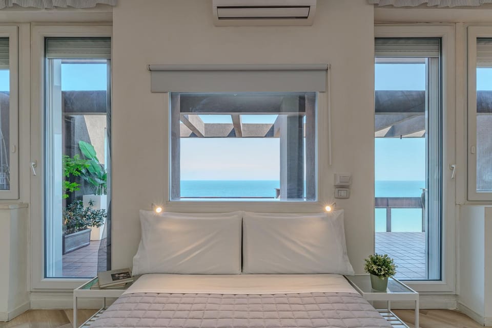 Loft Corso Trieste Terrazza sul Mare Apartment in Bari