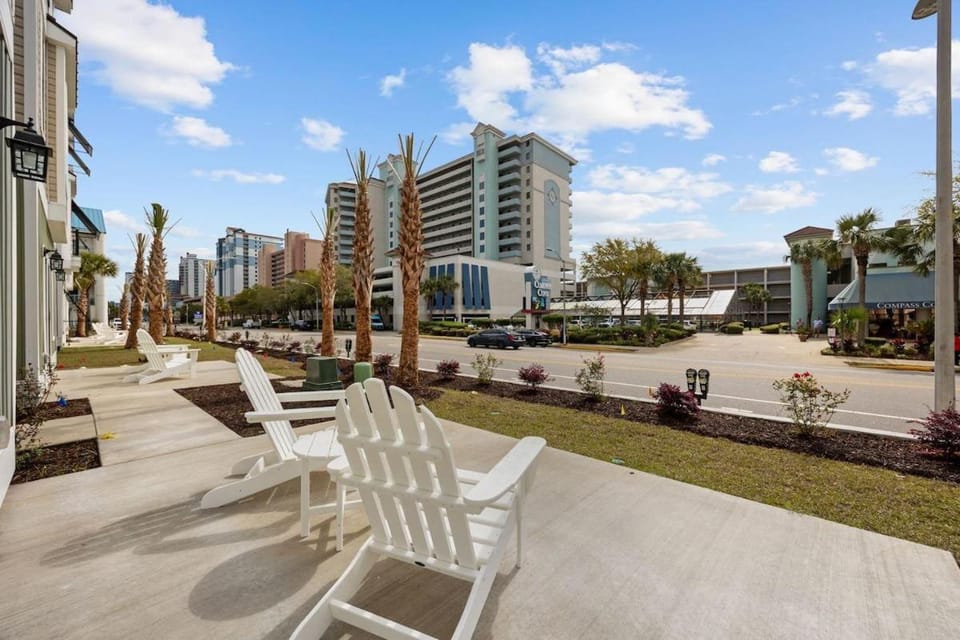 Ace Basin - Across From Ocean - Pet Friendly House in Myrtle Beach