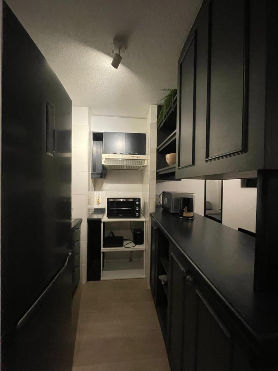 Kitchen or kitchenette, oven