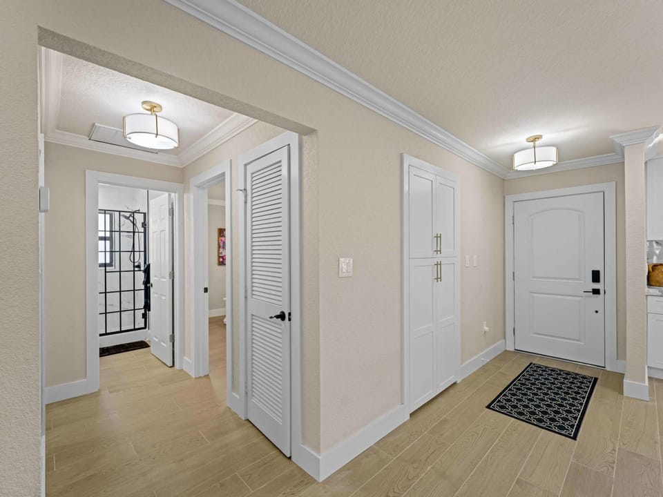 Waterfront Villa Close To Downtown And Harbor Villa in Charlotte Park