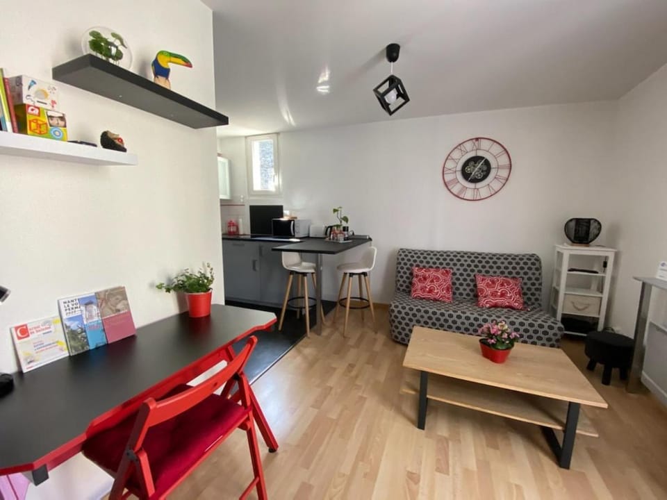 Le Léon Blum - T2 Cosy and soothing Apartment in Nantes