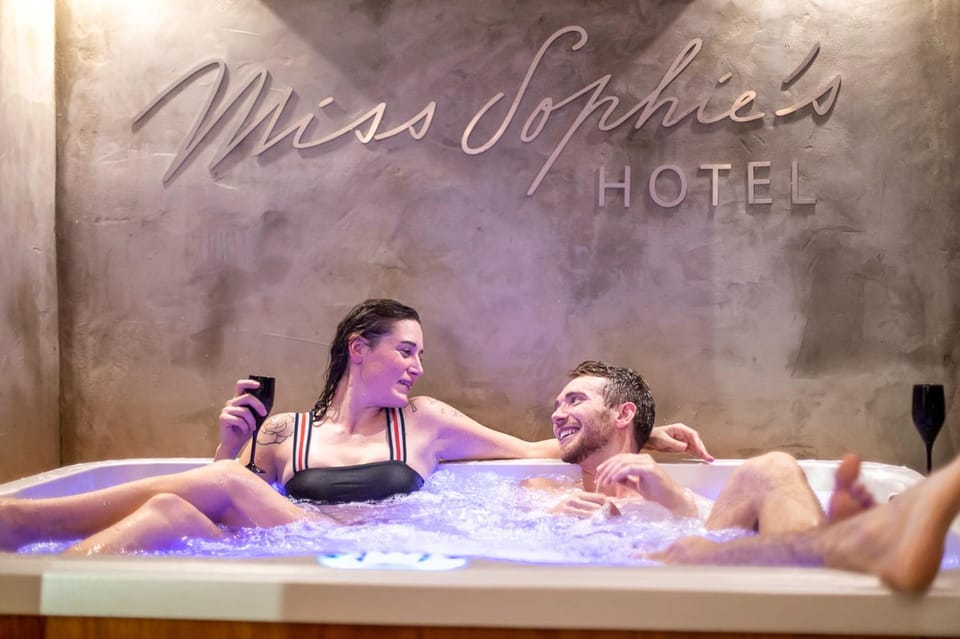 Hot Tub, Sauna, Spa and wellness centre/facilities