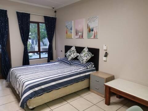 Lovely home at Lonehill, Sandton Apartment in Sandton