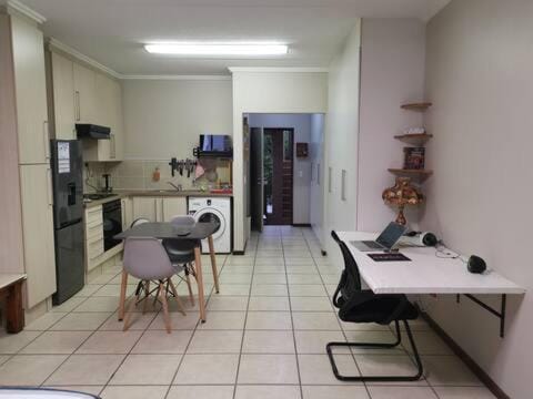 Lovely home at Lonehill, Sandton Apartment in Sandton