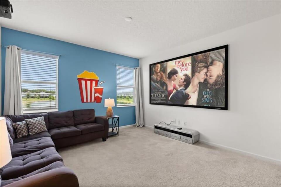 Summer Deal - Amazing 8BR Home with Private Pool! House in Kissimmee