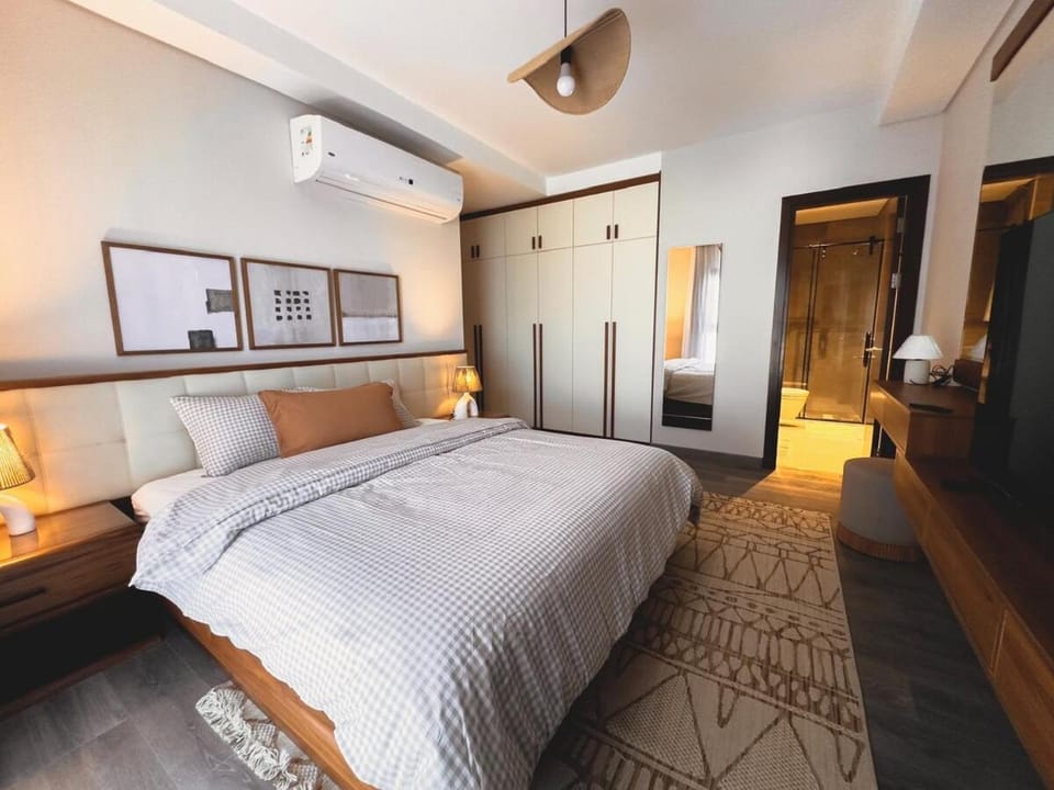 Luxury 3BR Retreat I Sunny Views Apartment in Egypt