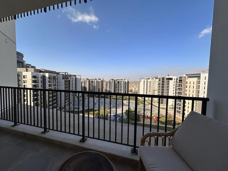 Luxury 3BR Retreat I Sunny Views Apartment in Egypt