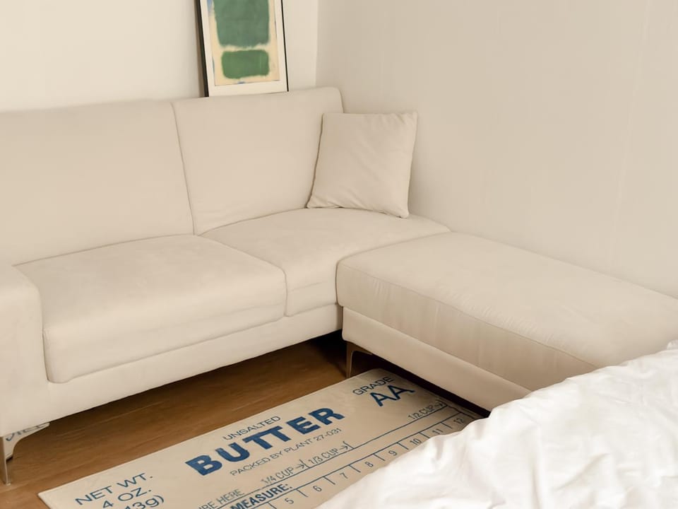 Seating area, Bedroom