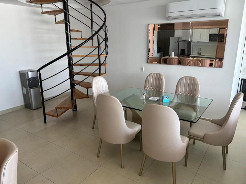 Dining area, air conditioner