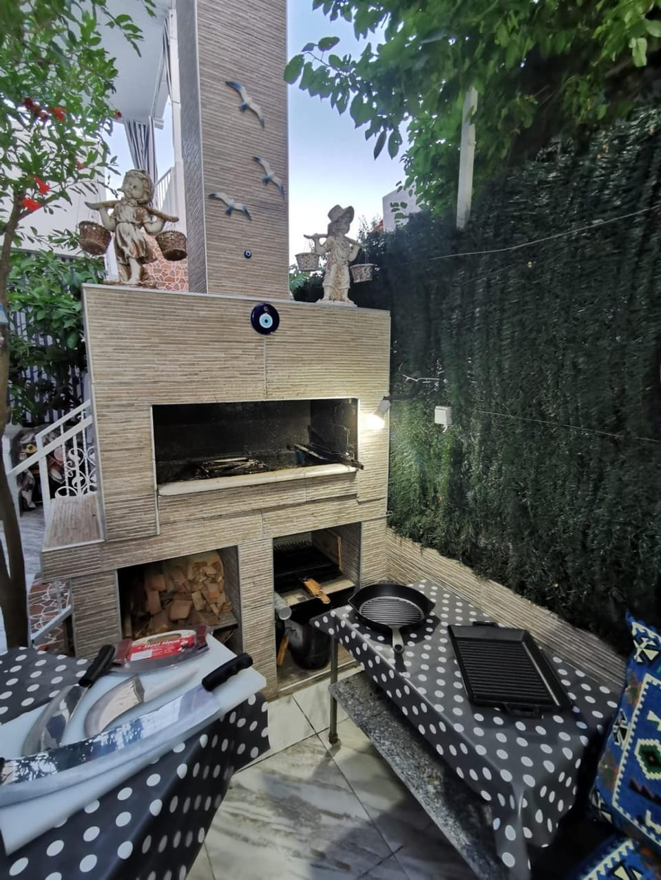 Patio, BBQ facilities, View (from property/room), Dining area