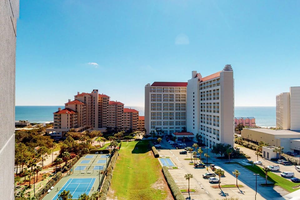 TOPS'L Summit 914 Apartment in Miramar Beach