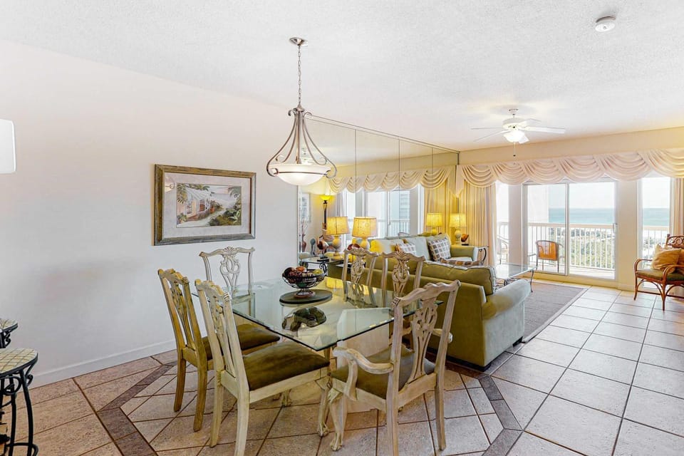 TOPS'L Summit 1013 Apartment in Miramar Beach