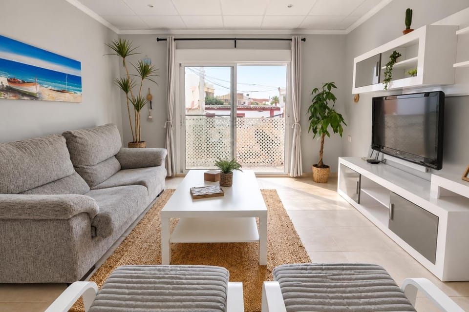 Casa Nathan - 50m to the beach - in the heart of Los Alcázares Apartment in Los Alcázares