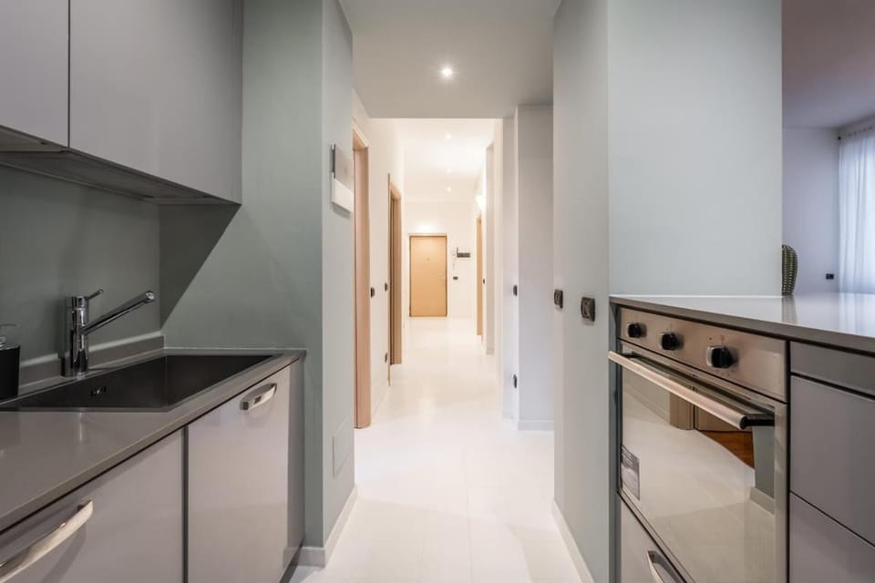 Kitchen or kitchenette, dishwasher