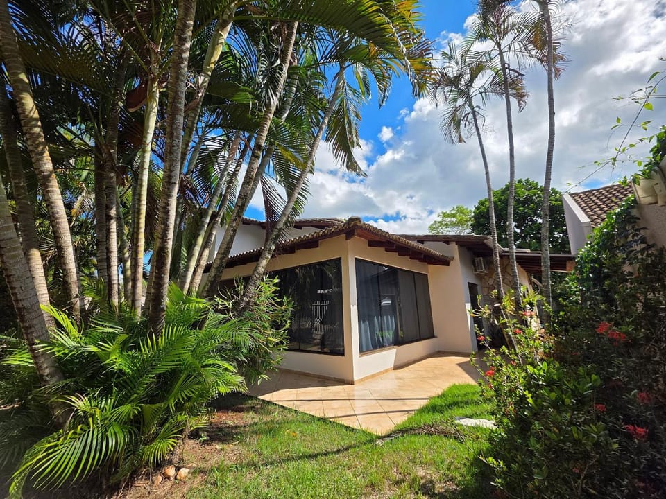 7 quartos - ótima área de lazer prox Centro e Cataratas House in Foz do Iguaçu