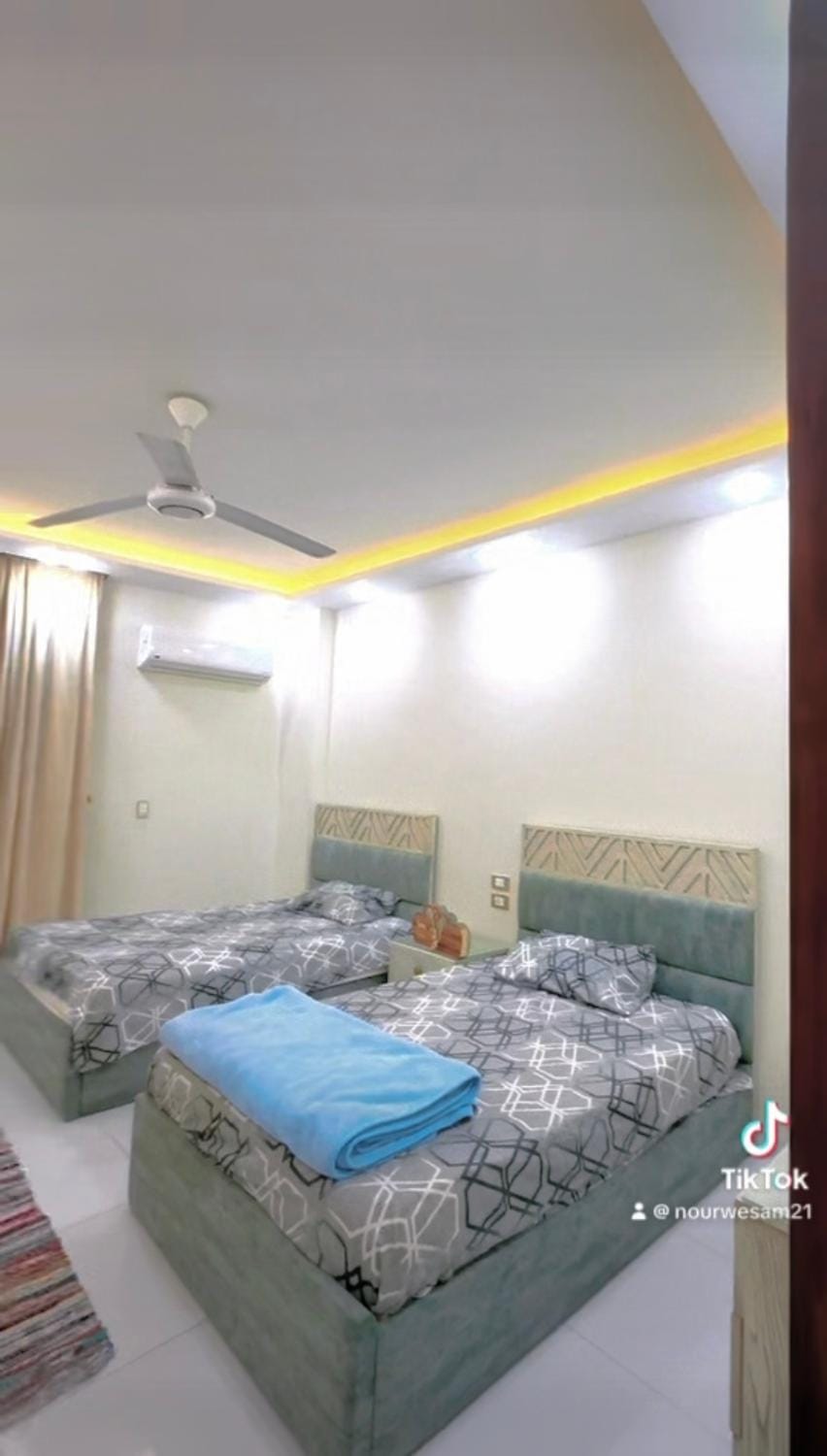 المهندسين شارع شهاب ميدان انس ابن مالك Apartment in Egypt