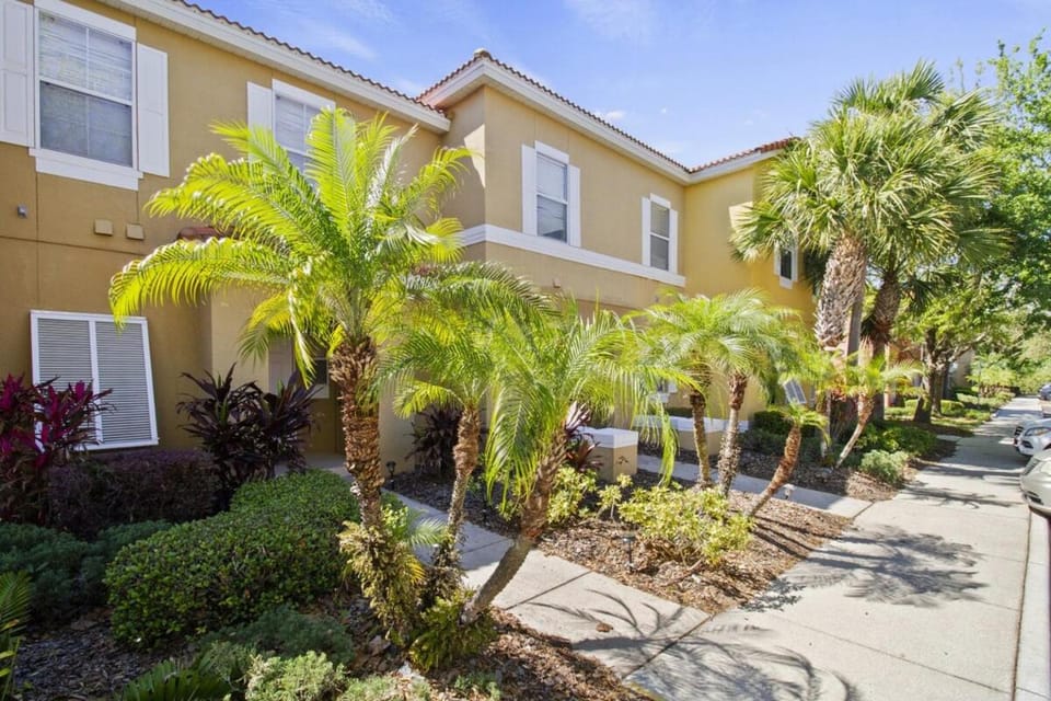 Cozy 3bd Townhouse Near Disney Encantada Resort House in Four Corners