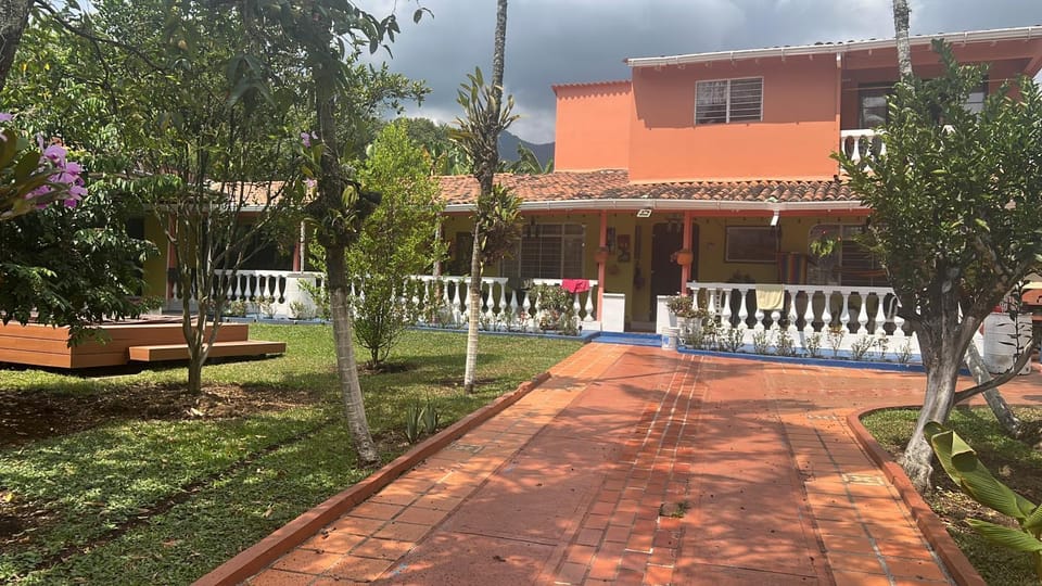 Villa El Rio Vacation rental in Cali