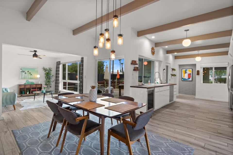 Mid-Century Marvel - Poolside Patio with Spa & Bocce House in Scottsdale
