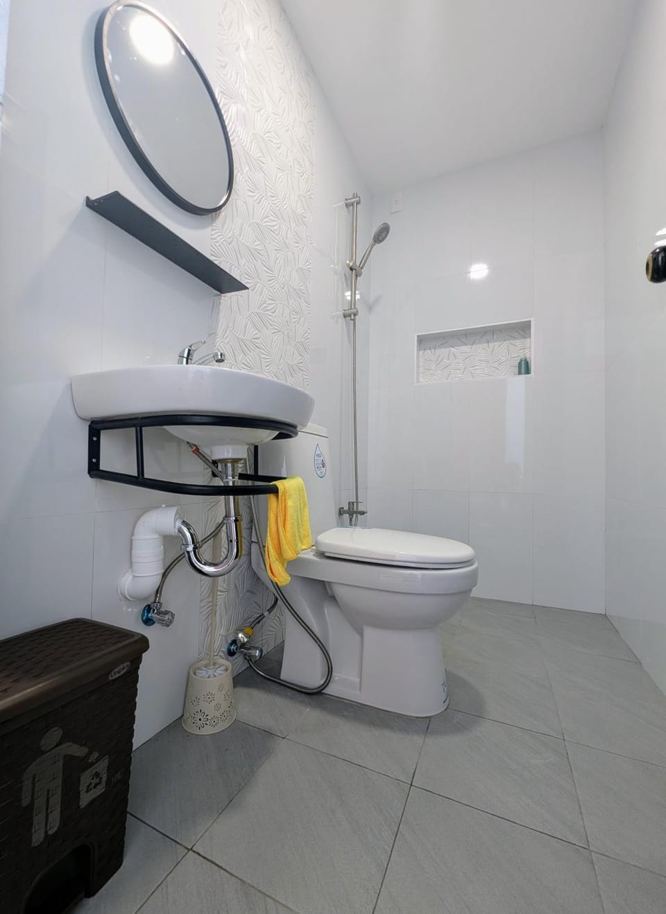 VistaBerge Family Room Apartment in Central Luzon