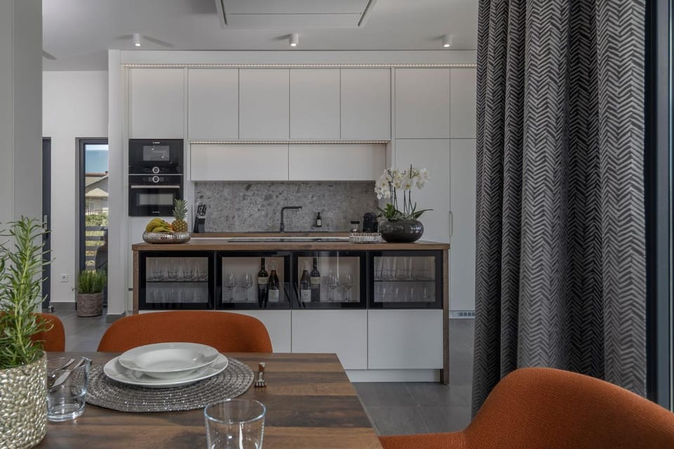 Living room, Food and drinks, Dining area, Food, kitchen