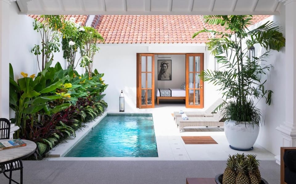 Patio, Pool view, Swimming pool